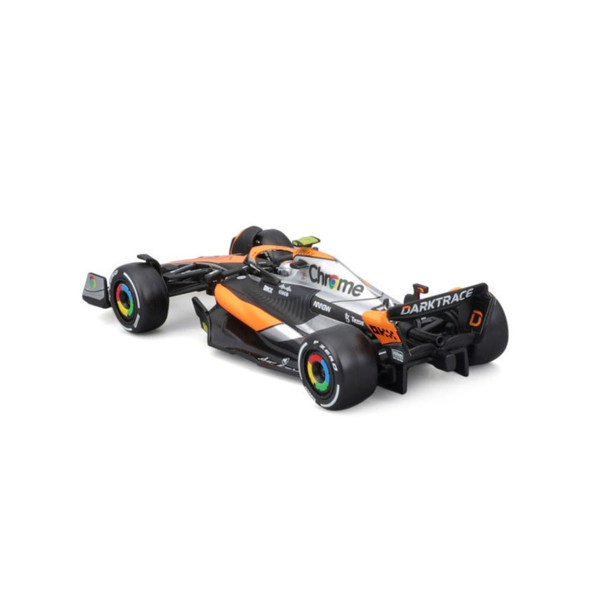 Modellino di auto McLaren F1, con casco, MCL60, bburago, 1:43, Lando Norris #4