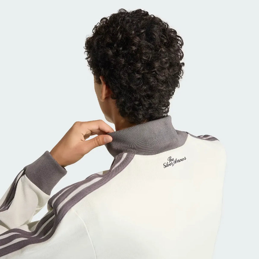 MERCEDES_-_AMG_PETRONAS_FORMULA_1_TEAM_SILVER_ARROWS_ICON_TRACK_TOP_MEN_White_KE8270_42_detail-web-use.webp