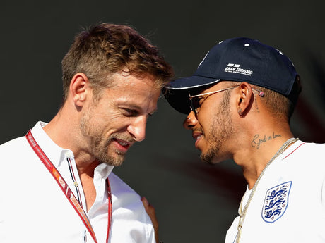 Pulsante: "Hamilton è già troppo vecchio per questo..."
