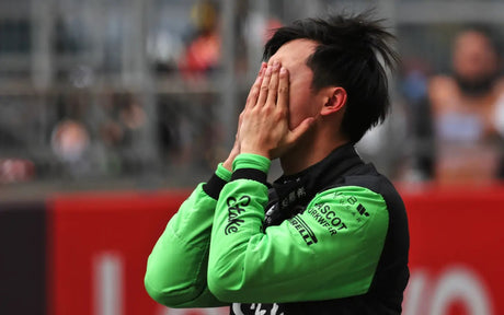 Bottas e Zhou: È finita, non c'è più nulla.