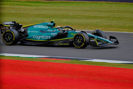 Aston Martin rivoluziona il team F1: cosa succede nel 2026?
