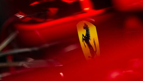 Fai sentire: È stato avviato il nuovo Ferrari!