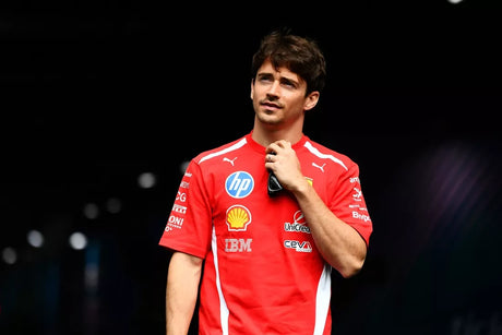 Leclerc chiude secondo dopo una gara intensa