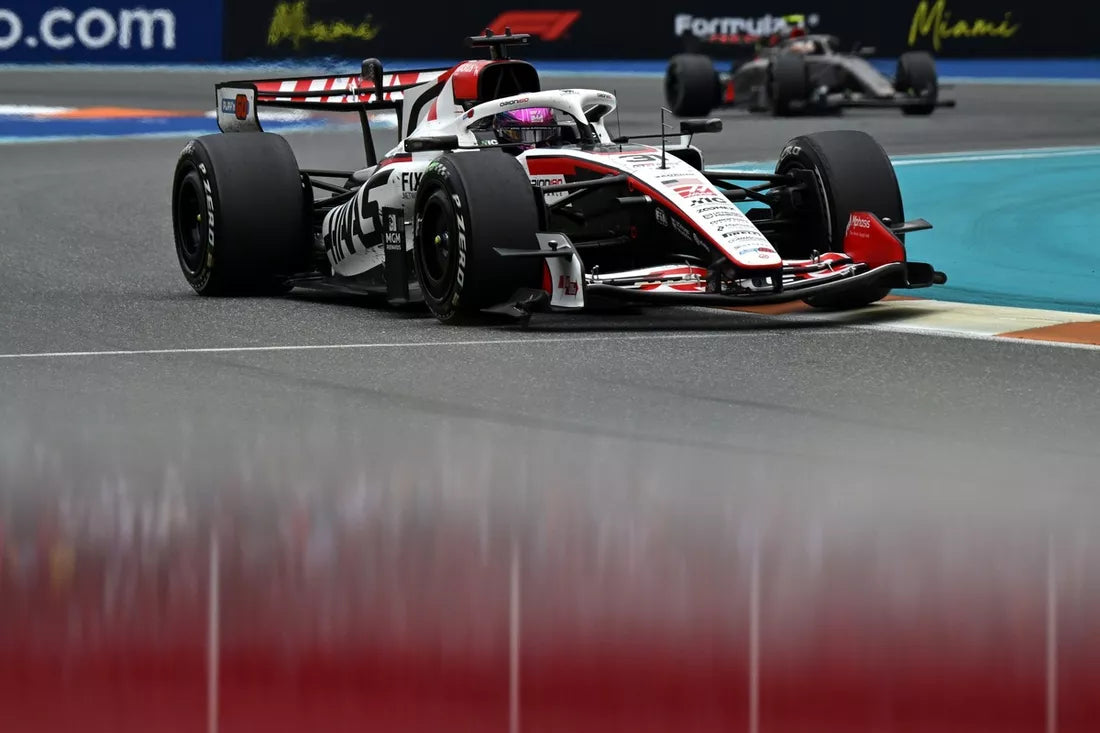 Haas fatica con due ritiri in Olanda