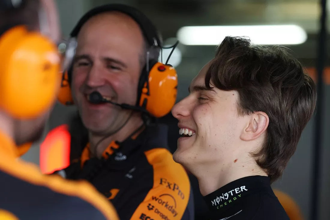 Webber smentisce le voci su Piastri in McLaren