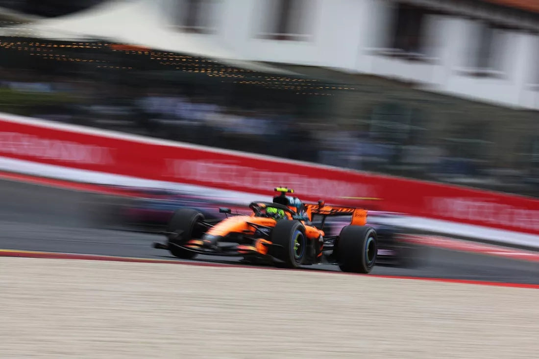 Norris soffre la velocità, McLaren dietro Mercedes