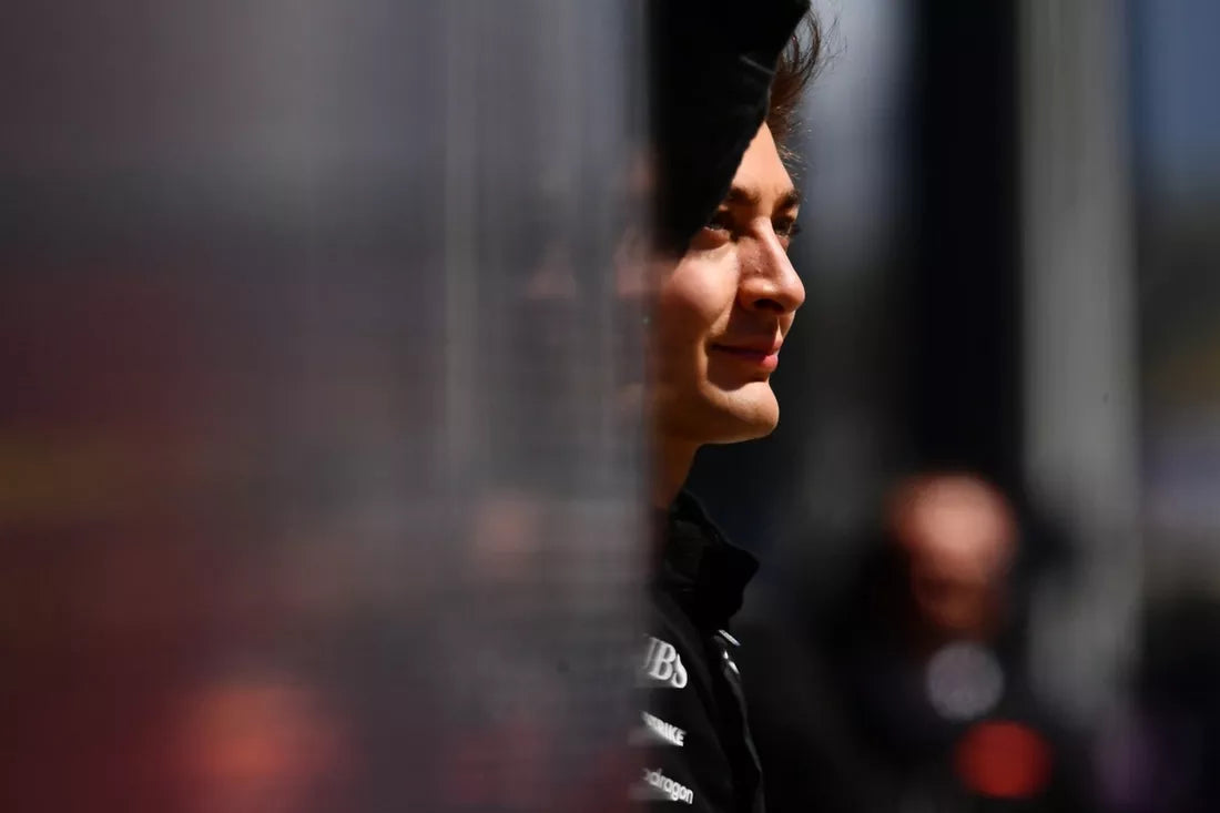 George Russell conferma il suo posto in Mercedes