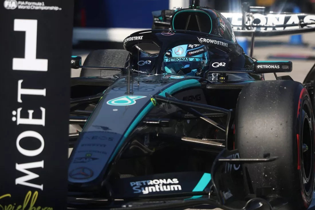 Russell attende la penalità sull’unità di potenza Mercedes