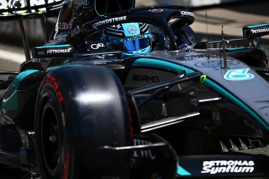 Russell domina a Baku, Verstappen risale al secondo posto