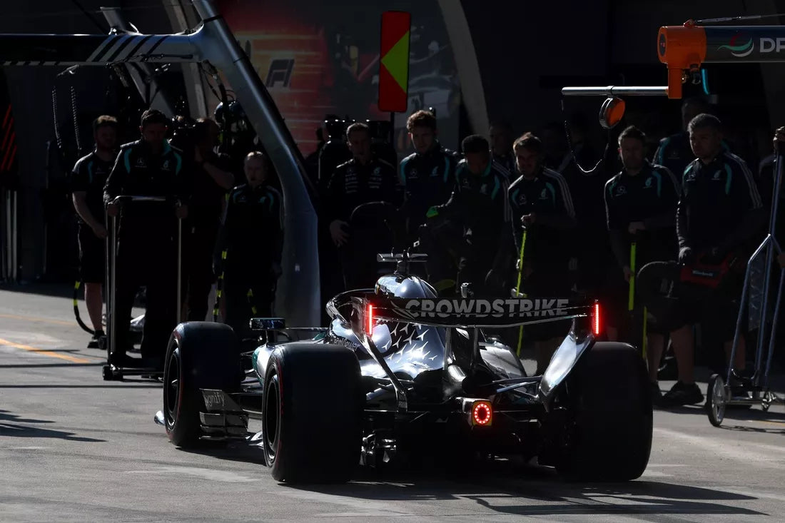 Mercedes cerca risposte nelle curve veloci a Zandvoort