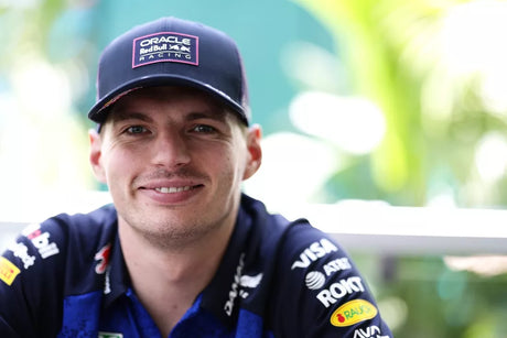 Verstappen sfrutta il tow di Hadjar in Belgio