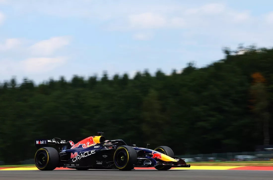 Verstappen domina la prima giornata di prove in Bahrain