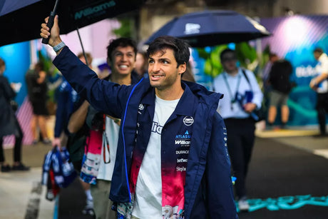Sainz spiega l’incidente con Piastri e le bandiere blu