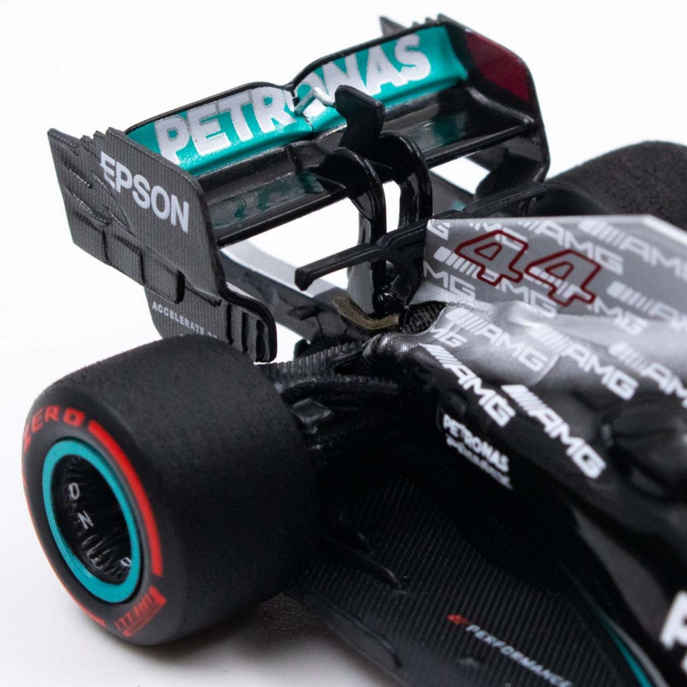 Mercedes-AMG Petronas F1 Team 2021 W12 Hamilton / Bottas double set Limited Edition 1:43 - FansBRANDS®