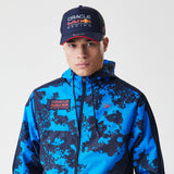 Giacca Red Bull Racing, Windrunner, New Era, motivo mimetico, blu