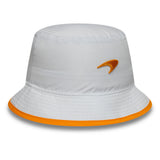 Cappello bucket McLaren x Reiss, stagionale, a taglio affusolato, New Era, 9FORTY, bianco